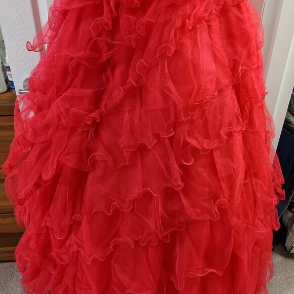 Size 4 Red Royal Ball Gown / Quinceañera Dress - Picture 2 of 7